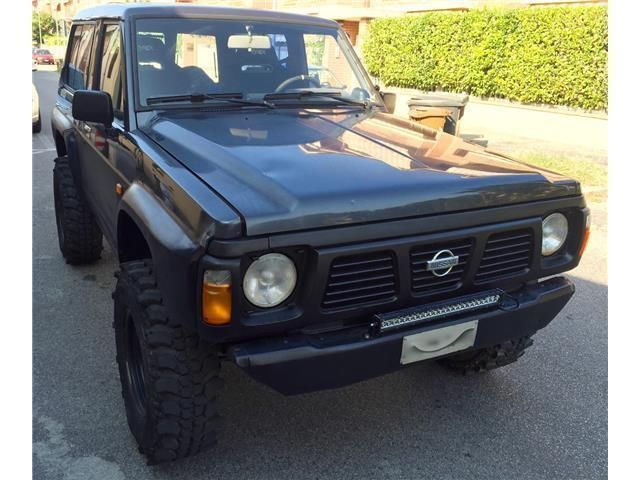 Venduto Nissan Patrol GR Y60 2 8 TD P Auto Usate In Vendita