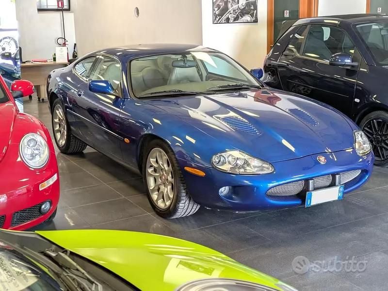 Usata Jaguar XKR Supercharged 363 CV (266 kW) 1999 Coupé