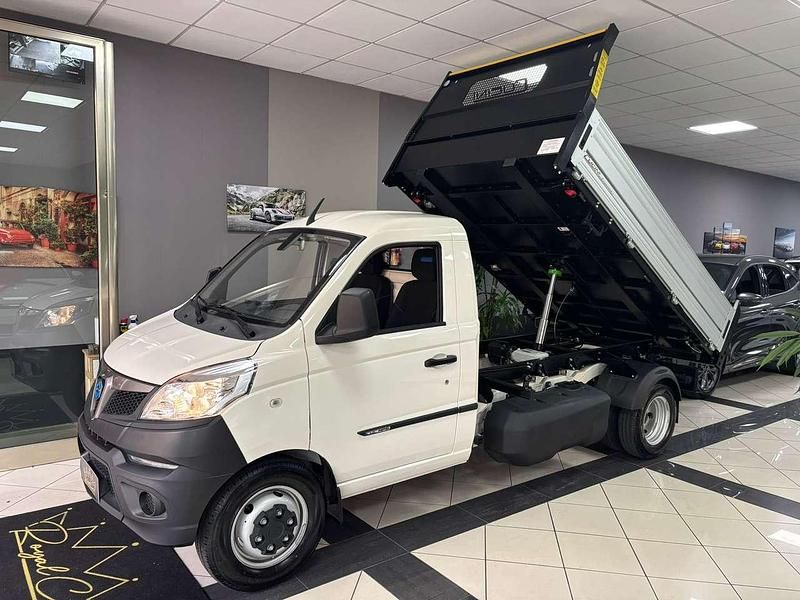 Nuova Piaggio Porter 106 CV (77 kW) 2025 Bianco
