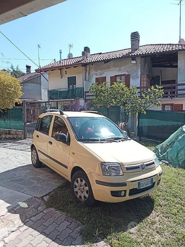 Giallo Usata 2010 Fiat Panda Due volumi | 3500 € - Immagine 1/4