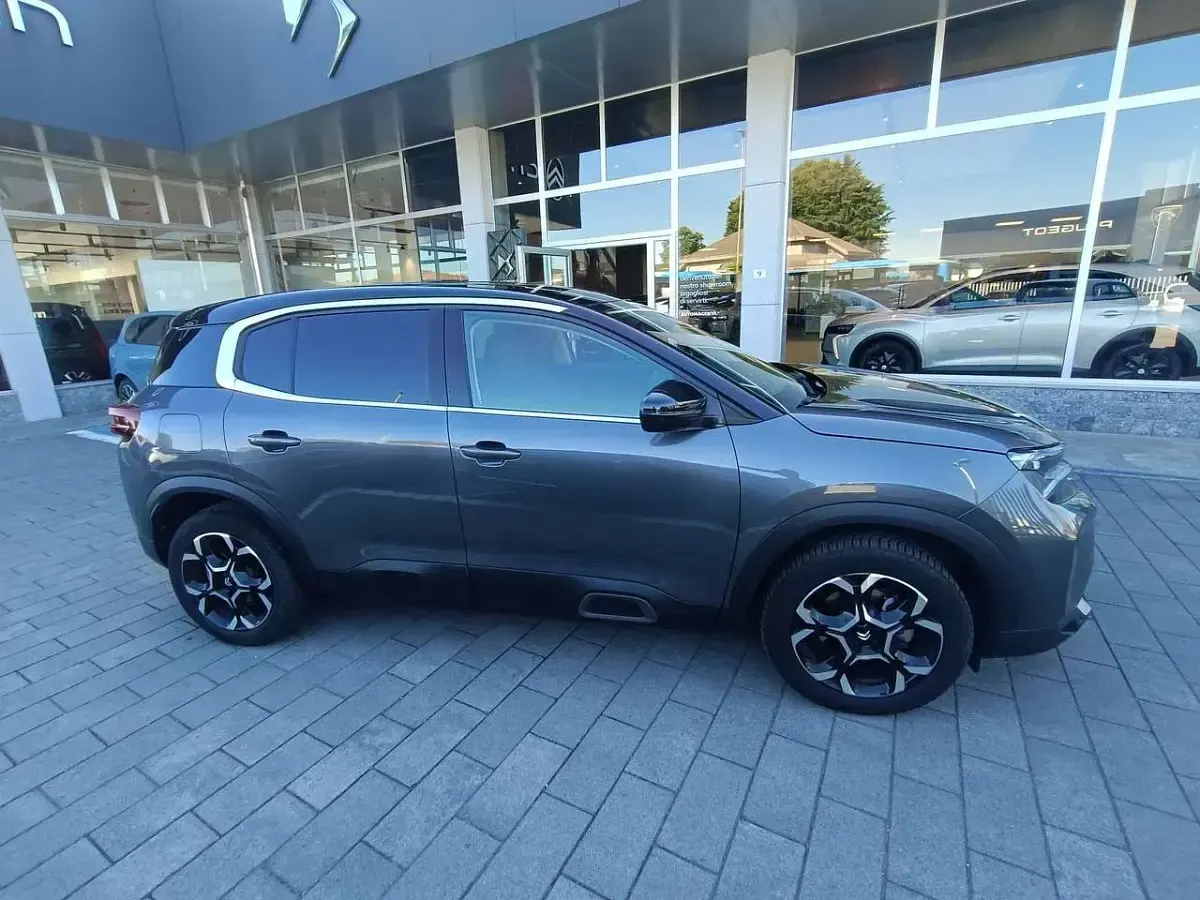 Usata Citroën C5 Aircross 131 CV (96 kW) 2024 Grigio platinum / tetto nero SUV