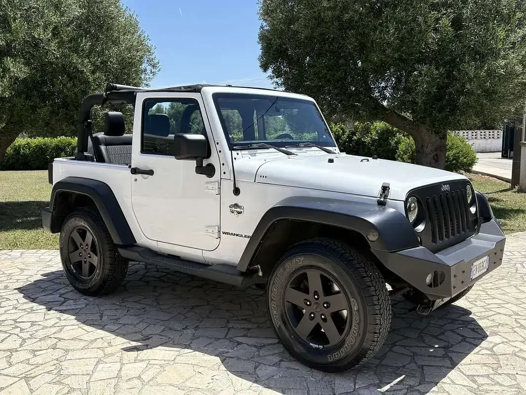 Usata Jeep Wrangler 200 CV (147 kW) 2012 SUV