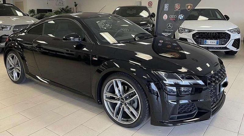 Usata Audi TT Ambiente 197 CV (144 kW) 2019 Coupé