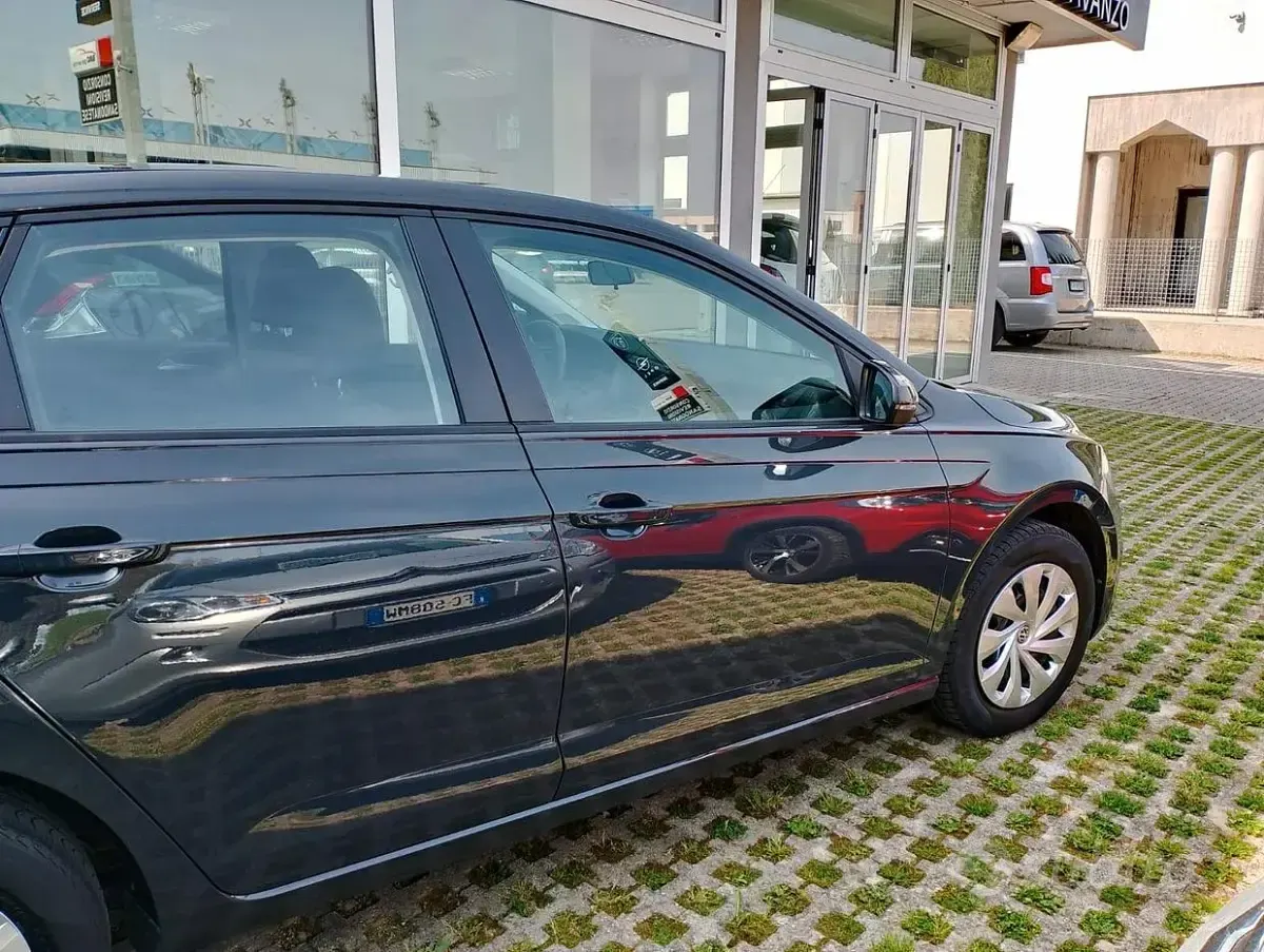 Usata VW Polo Trendline 65 CV (47 kW) 2019 Nero Utilitaria