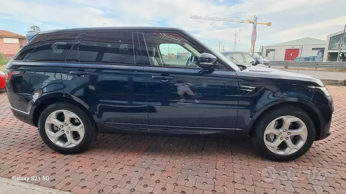 Käytetty Land Rover Range Rover Sport HSE Dynamic 249 HP (183 kW) 2021 Sininen Katumaasturi