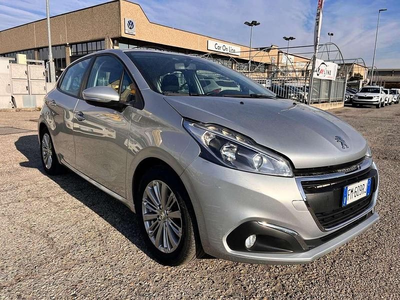 Usata Peugeot 208 Active 82 CV (60 kW) 2018 Argento Utilitaria
