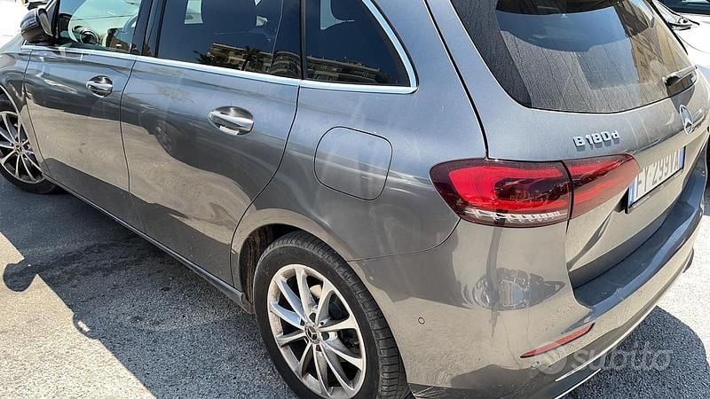 Usata Mercedes B180 116 CV (85 kW) 2020 Monovolume