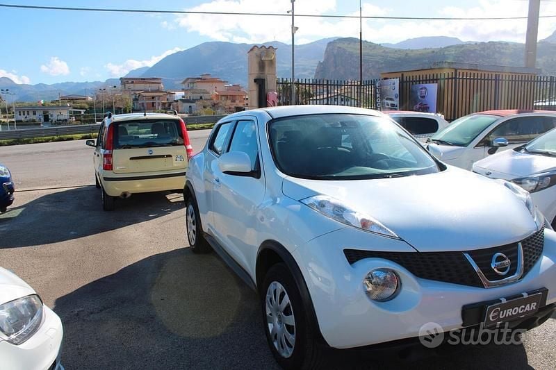 Usata Nissan Juke Tekna 110 CV (80 kW) 2013 Bianco SUV