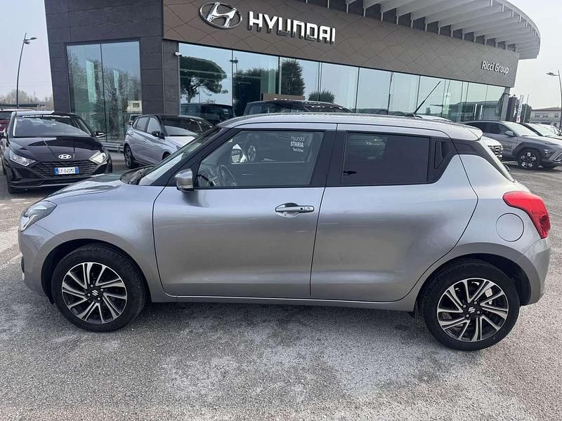 Usata Suzuki Swift 83 CV (61 kW) 2021 Argento Utilitaria