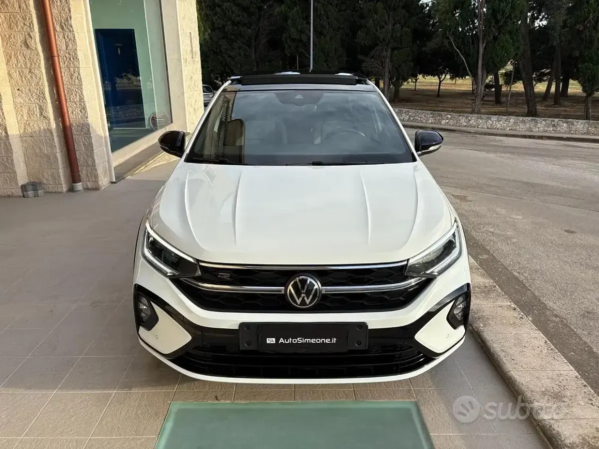 Usata VW Taigo R-line 116 CV (85 kW) 2024 Bianco SUV