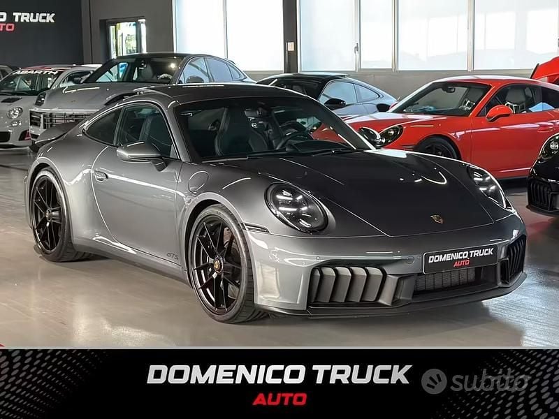 Usata Porsche 911 Carrera 4 GTS 541 CV (397 kW) 2025 Nero Coupé