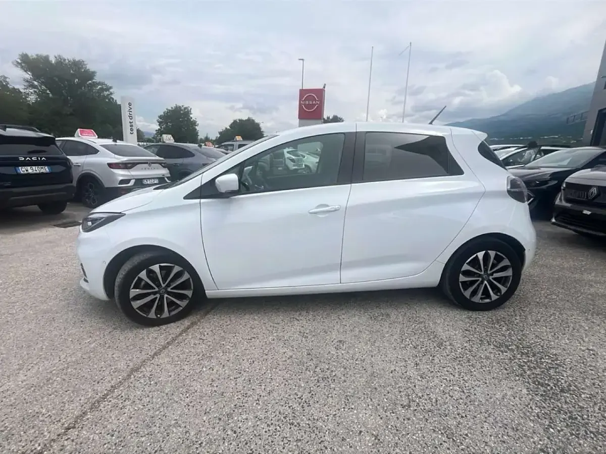 Usata Renault Zoe Intens 99 kW (135 CV) 2021 Other Utilitaria