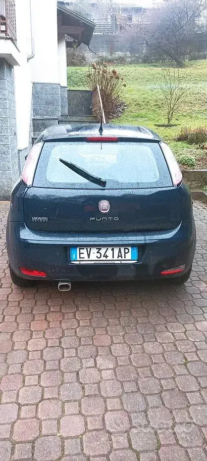 Usata Fiat Punto 69 CV (50 kW) 2014 Blu Utilitaria