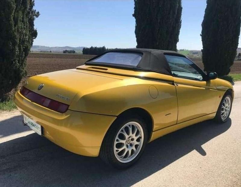 Usata Alfa Romeo Spider 144 CV (105 kW) 2000 Cabrio