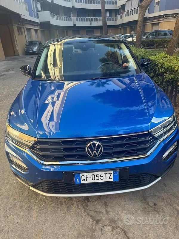 Usata VW T-Roc 150 CV (110 kW) 2021 Blu SUV