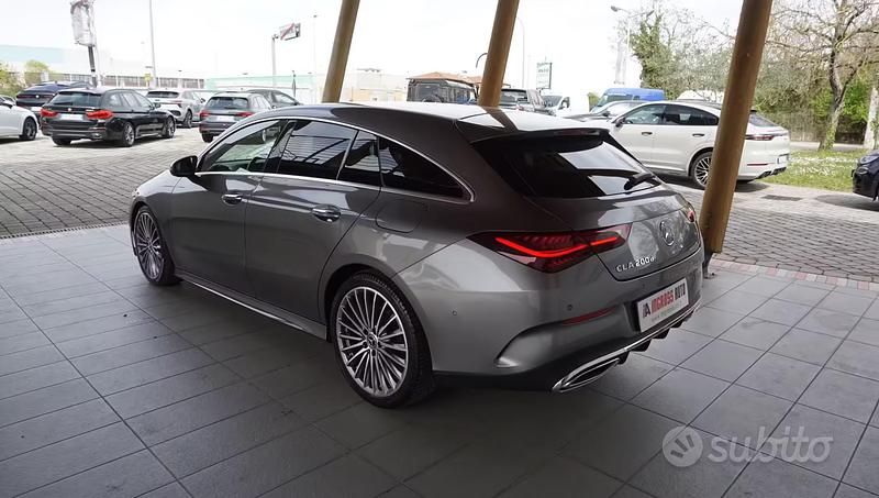 Usata Mercedes CLA200 Shooting Brake Executive 149 CV (109 kW) 2024 Grigio Station wagon