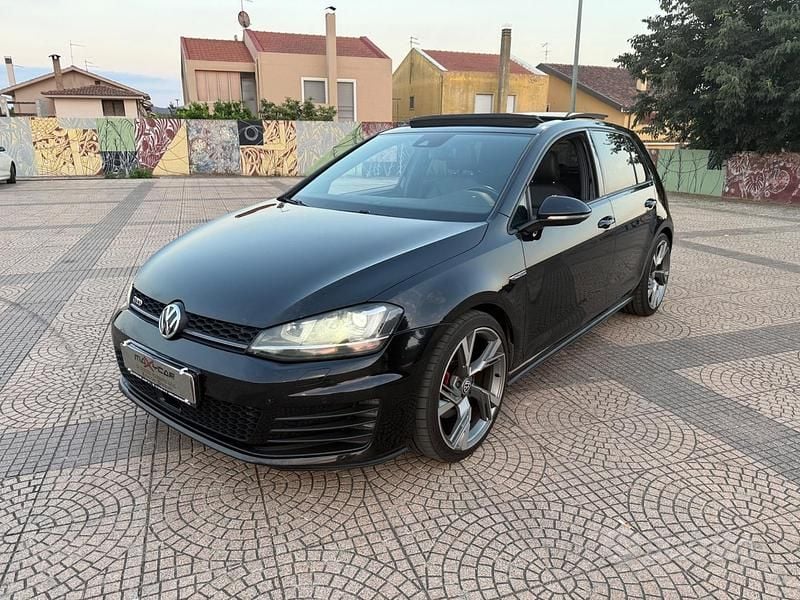 Nero Usata 2016 VW Golf VII GTD Tre volumi | 15.000 € - Immagine 1/4