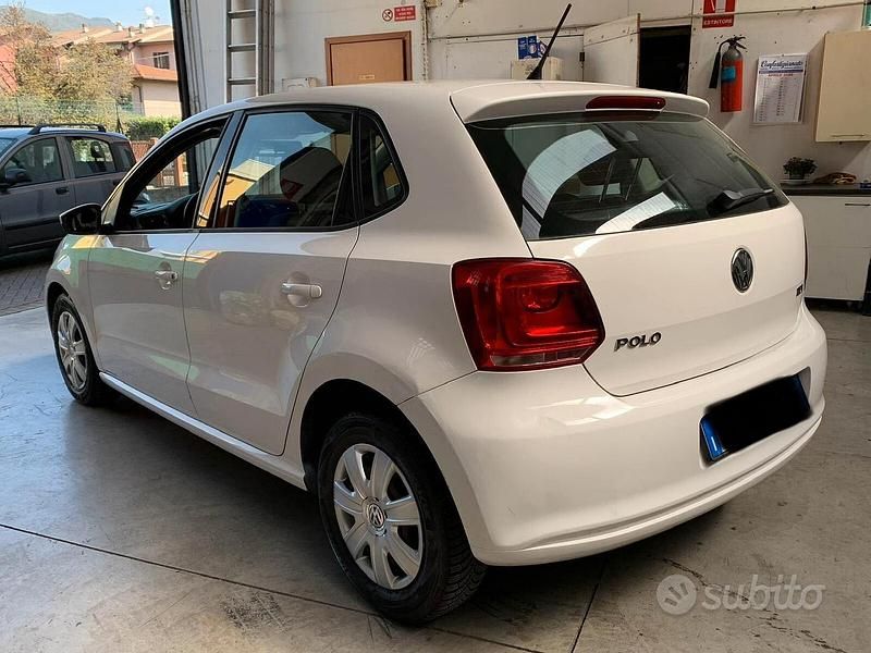Usata VW Polo Comfortline 74 CV (54 kW) 2012 Bianco Utilitaria