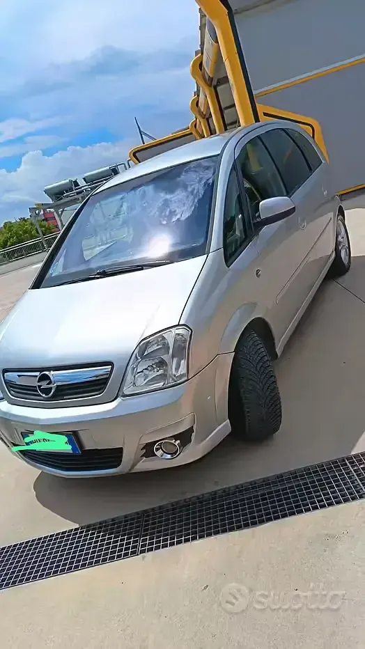 Usata Opel Meriva 101 CV (74 kW) 2007 Grigio Monovolume