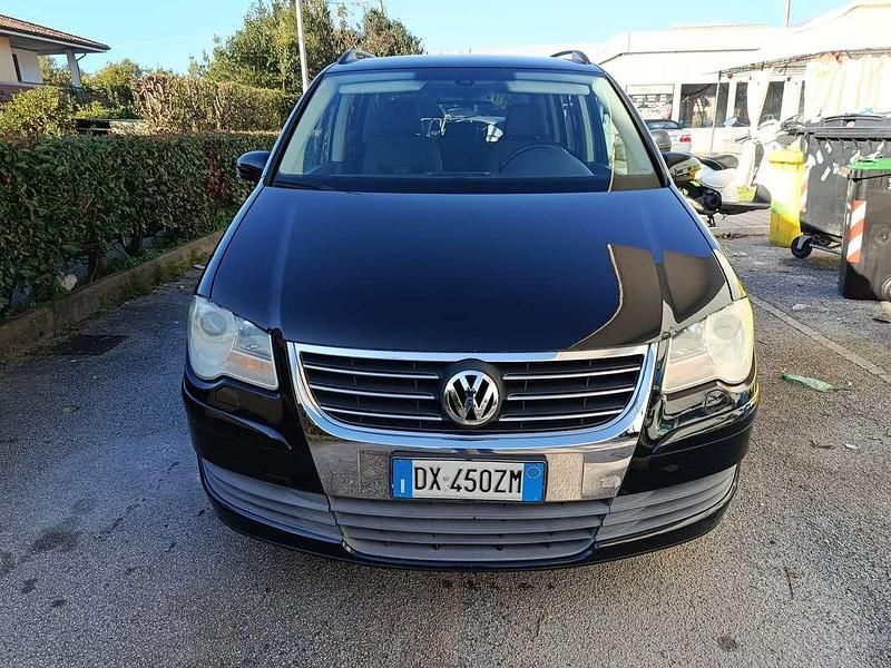 Usata 2008 VW Touran Trendline Monovolume | 4800 € (Cara) - Immagine 1/4