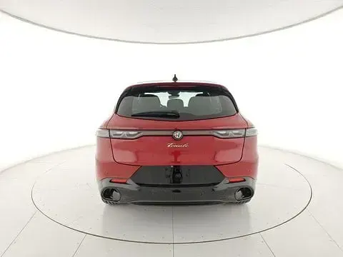 Second-hand Alfa Romeo Tonale Sprint 131 CP (96 kW) 2024 Roșu SUV