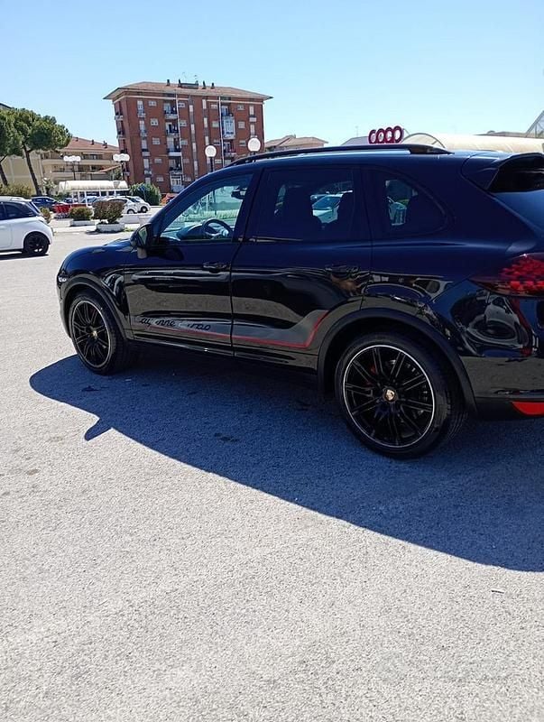Usata Porsche Cayenne Turbo 500 CV (367 kW) 2013 Nero SUV