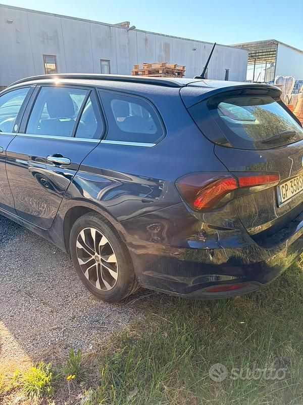 Usata Fiat Tipo 95 CV (69 kW) 2023 Blu Station wagon