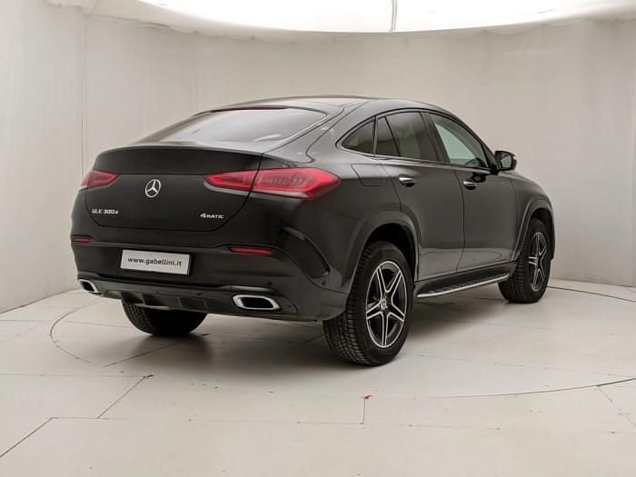 Usata Mercedes GLE300 272 CV (200 kW) 2022 Nero Coupé