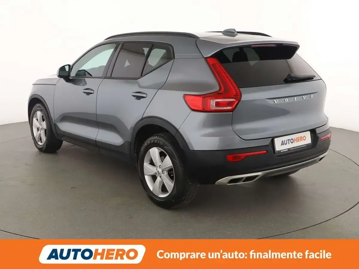Usata Volvo XC40 150 CV (110 kW) 2019 Grigio SUV