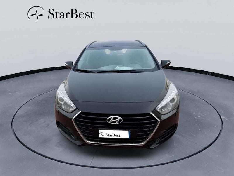Usata Hyundai i40 Style 141 CV (103 kW) 2018 Nero metallizzato Station wagon