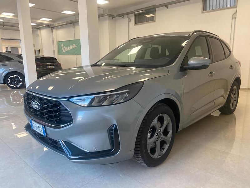 Usata Ford Kuga ST-Line 179 CV (131 kW) 2025 Grigio SUV