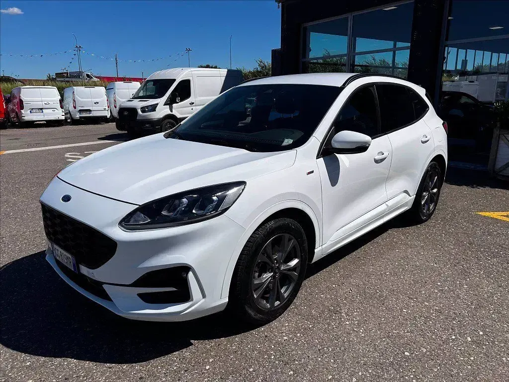 Usata Ford Kuga ST-Line 120 CV (88 kW) 2021 Bianco frozen SUV