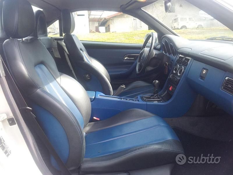 Usata Mercedes SLK200 136 CV (100 kW) 1997 Grigio Cabrio