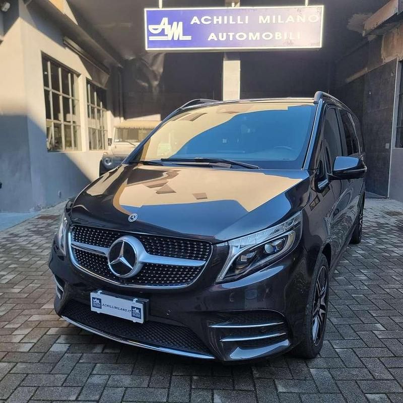 Usata Mercedes 300 Premium 239 CV (175 kW) 2021 Nero Monovolume