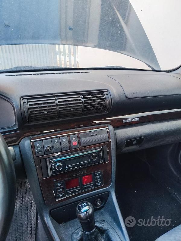 Usata Audi A4 1997 Blu Station wagon