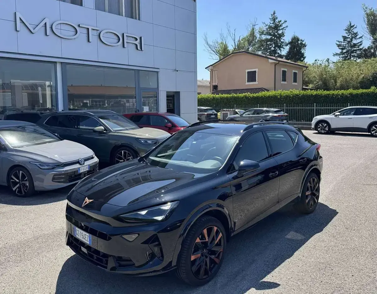 Usata Cupra Formentor 150 CV (110 kW) 2025 Midnight schwarz metallic SUV