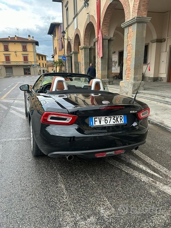 Usata Fiat 124 Spider 140 CV (102 kW) 2019 Nero Cabrio