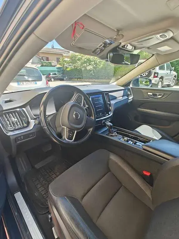 Usata Volvo V60 Business Edition 190 CV (139 kW) 2020 Station wagon