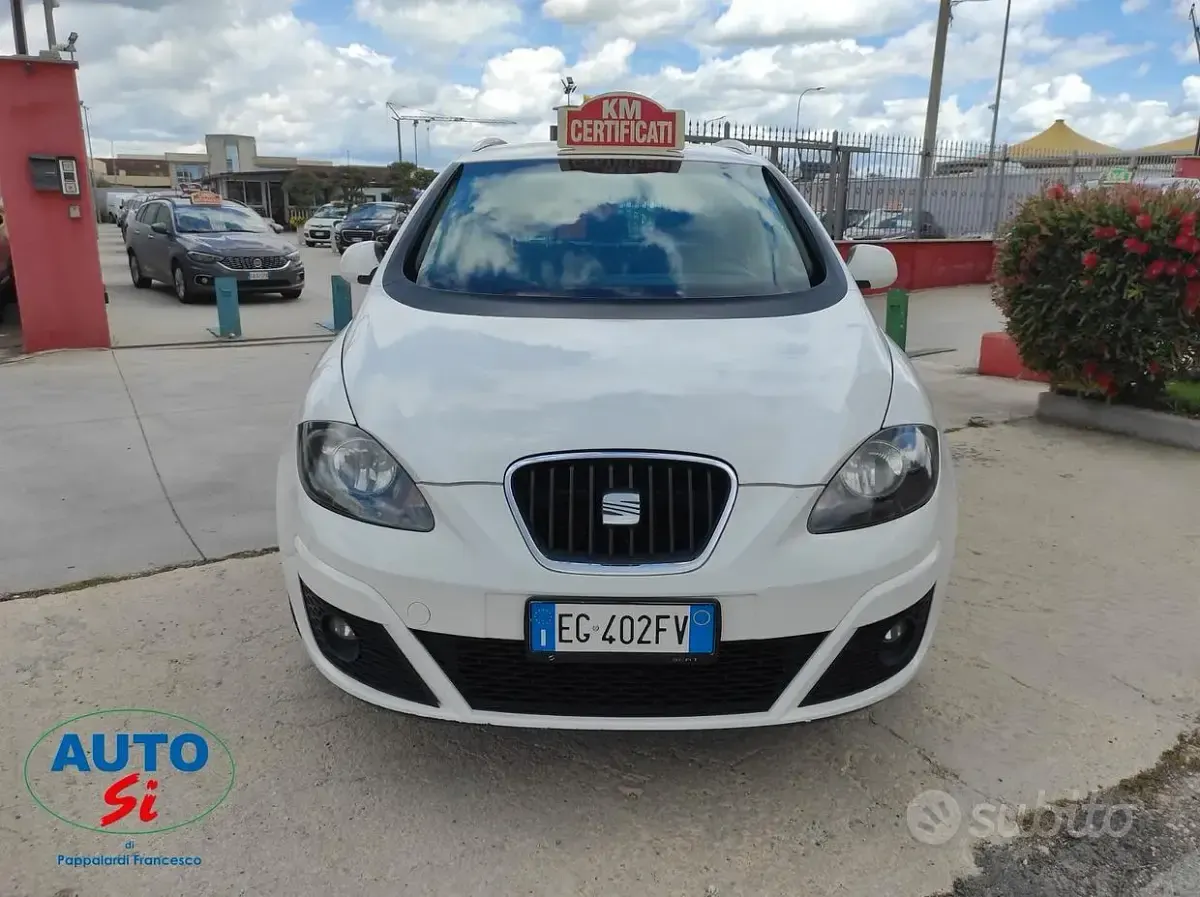Usata Seat Altea 105 CV (77 kW) 2011 Bianco Monovolume