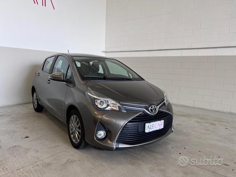 Usato 2016 Toyota Yaris 1.0 Benzin 69 CV (9.900 €)