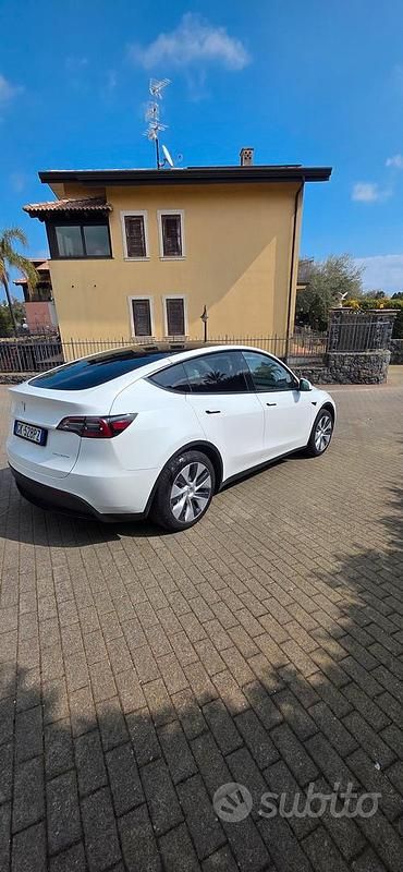 Usata Tesla Model Y Performance 378 kW (514 CV) 2022 Bianco SUV