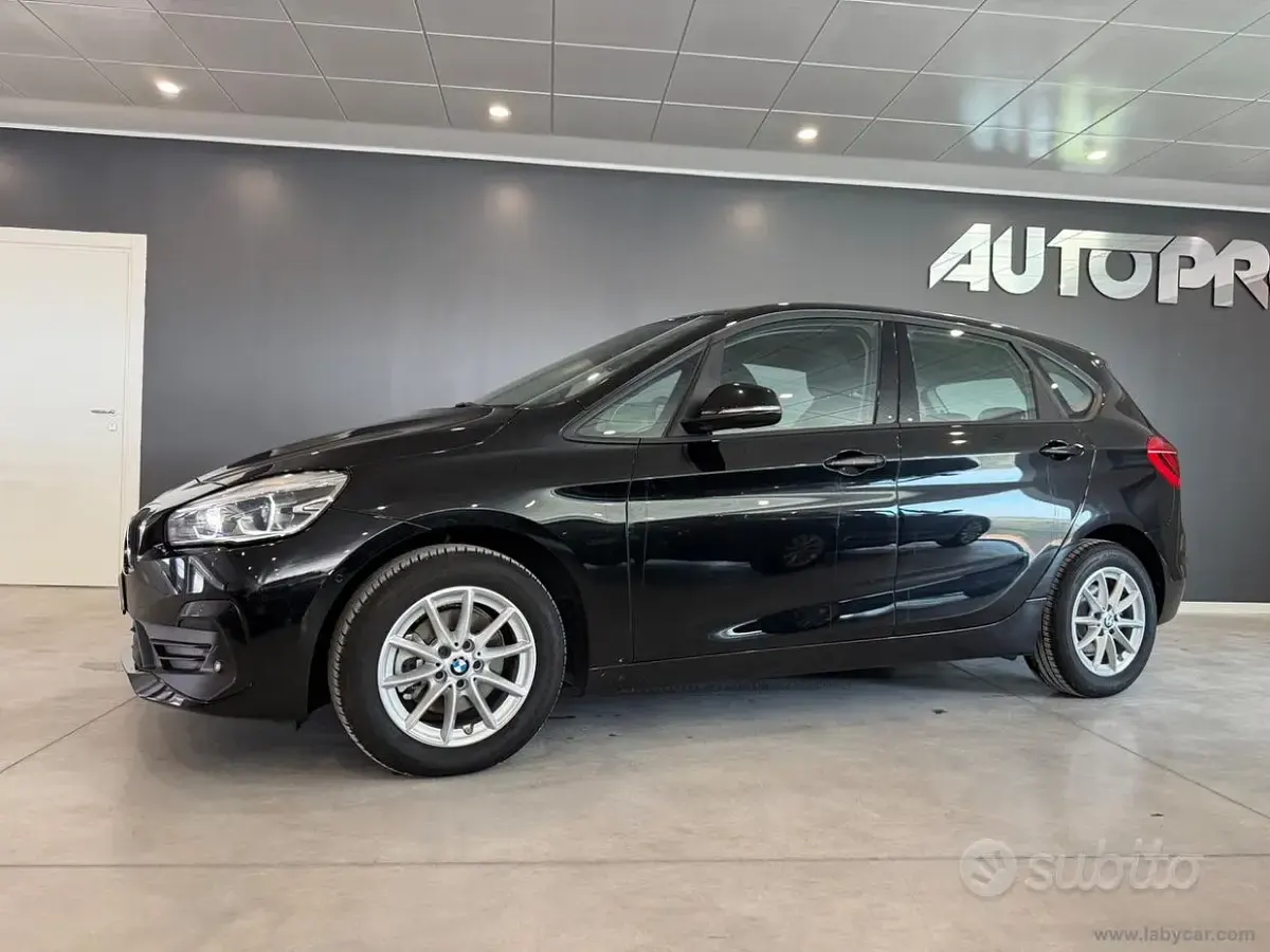 Usata BMW 216 Active Tourer 116 CV (85 kW) 2021 Nero Monovolume