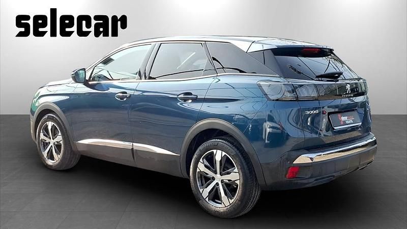 Usata Peugeot 3008 Allure 131 CV (96 kW) 2022 Blu/azzurro SUV