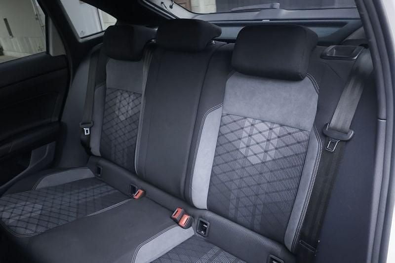 Usata VW Taigo R-line 150 CV (110 kW) 2024 Bianco SUV