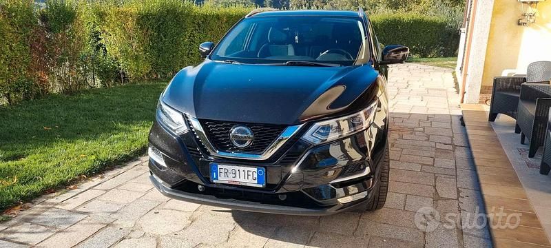 Usata Nissan Qashqai 2018 Nero SUV