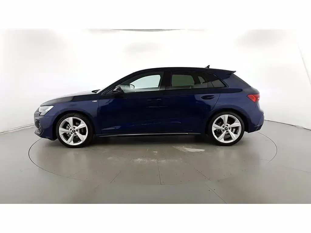 Usata Audi A3 S-Line 150 CV (110 kW) 2025 Blu navarra met Berlina
