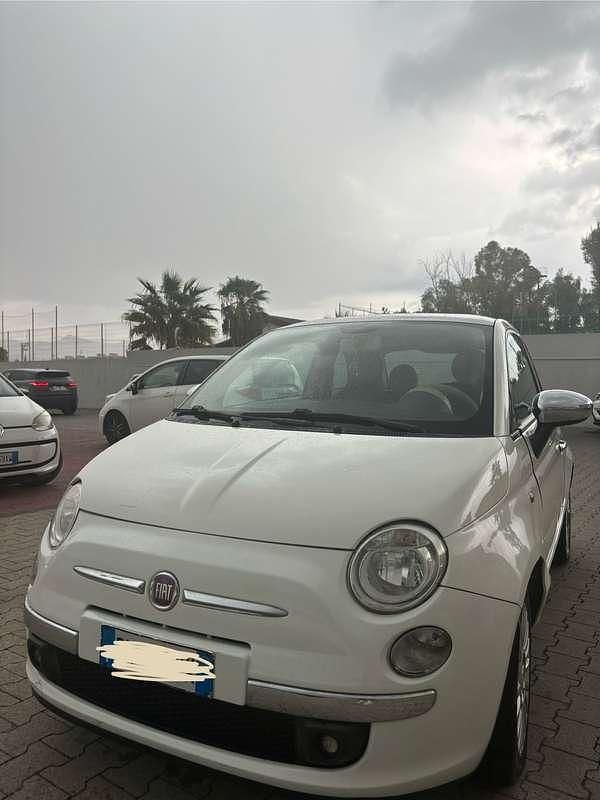 Usata Fiat 500 Lounge 75 CV (55 kW) 2008 Bianco Utilitaria
