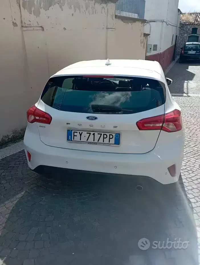 Usata Ford Focus 95 CV (69 kW) 2019 Bianco Berlina