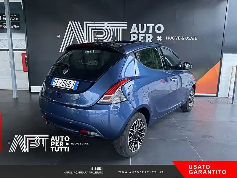 Usata Lancia Ypsilon S 69 CV (50 kW) 2024 Blu Utilitaria