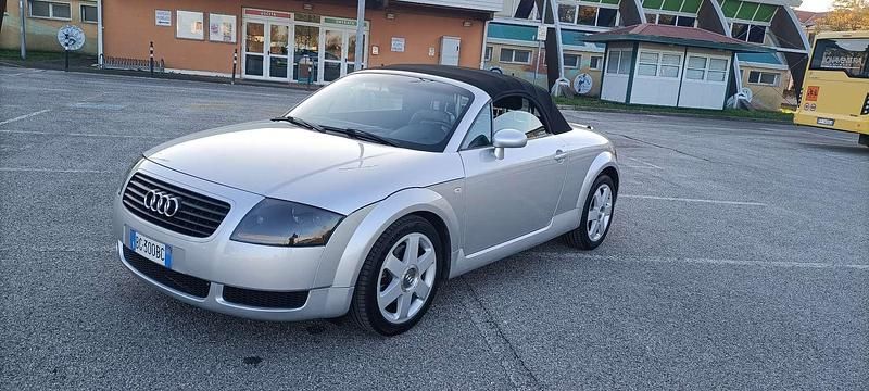 Usata Audi TT Roadster Ambiente 179 CV (131 kW) 2000 Cabrio